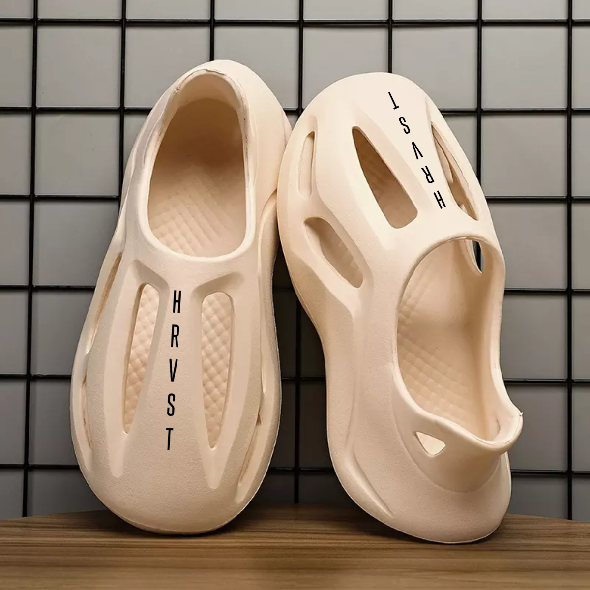 K3 | Hrvst Moon Craters foam runners